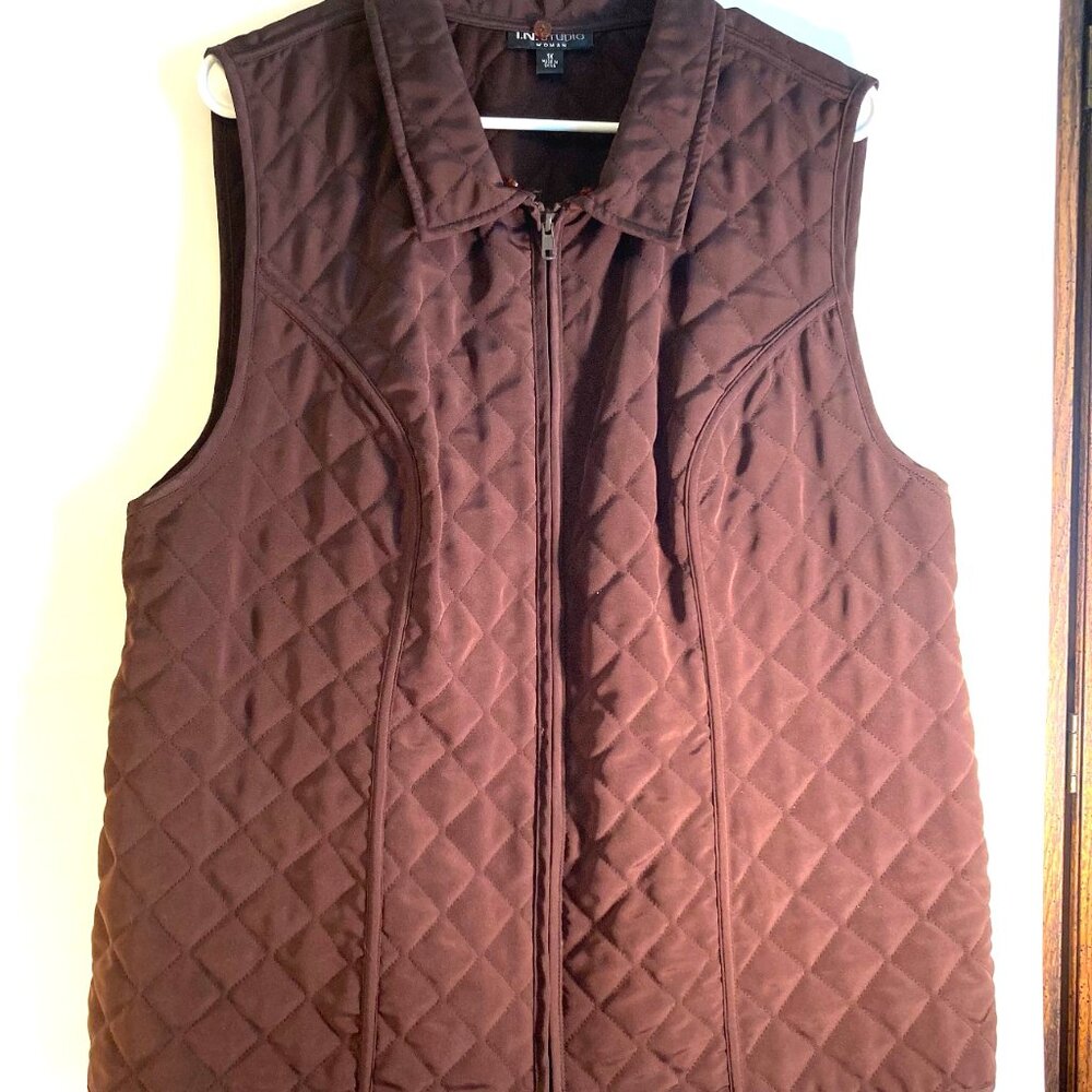 I.N. Studio Brown Quilted Vest 1X – Lightweight Fall Layering